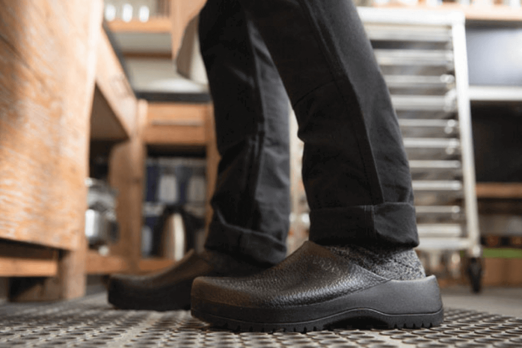 kitchen clogs