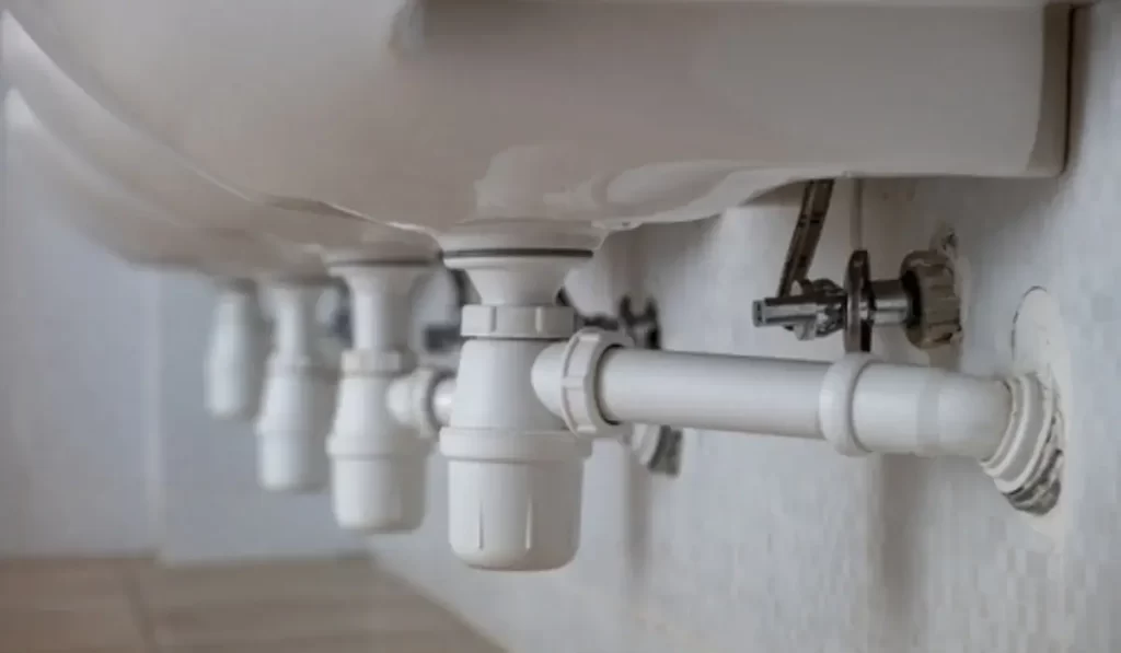 BATHROOM WATER LINES