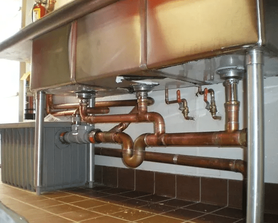 COMMERCIAL KITCHEN