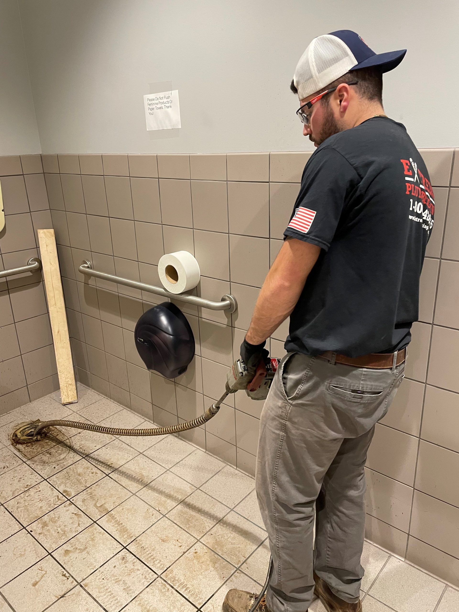 Drain cleaning technician Essex County MA (978) 352-7900